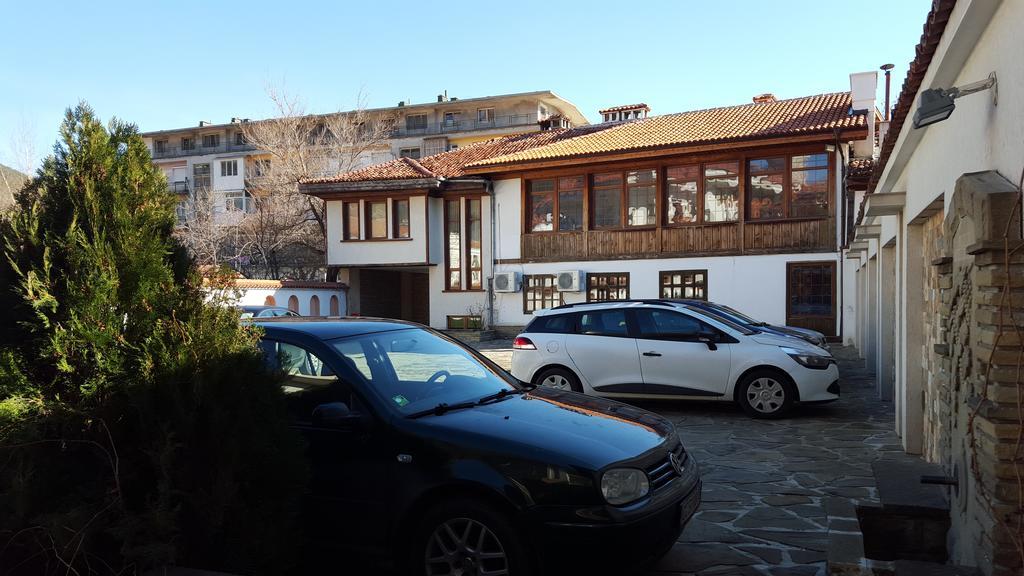 Отель Bozukova House Сливен Экстерьер фото